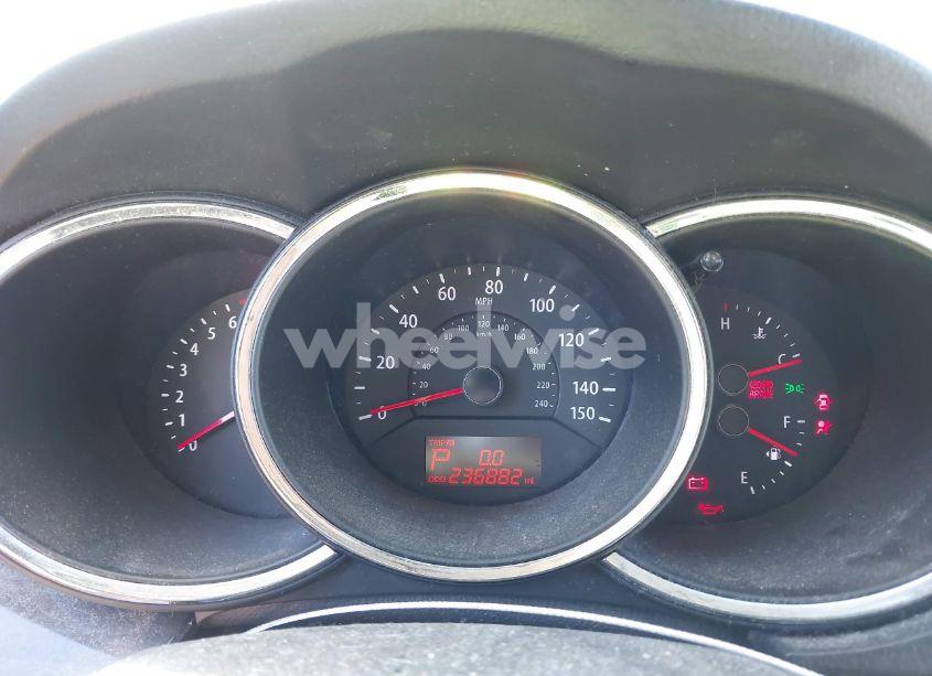 Photo 7 of 2012 Kia Sorento LX (VIN 5XYKT3A14CG231104)