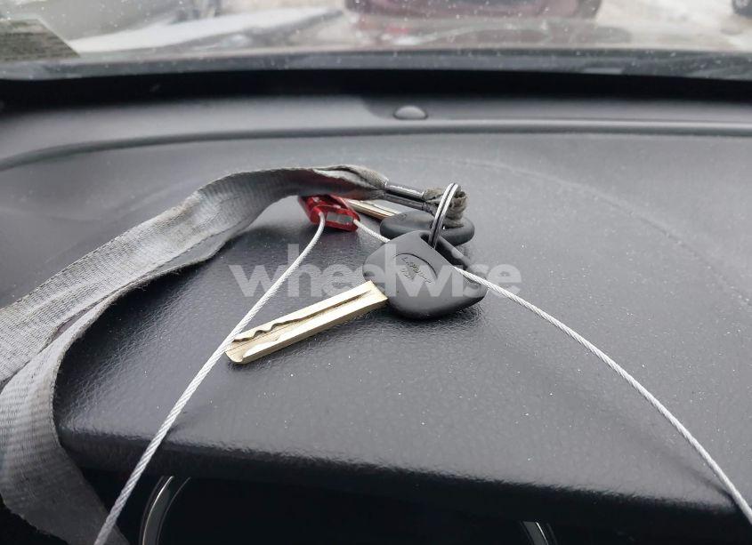 Photo 11 of 2013 Kia Sorento LX (VIN 5XYKT3A14DG361983)