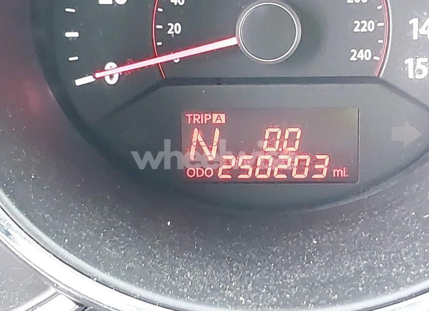 Photo 16 of 2011 Kia Sorento LX (VIN 5XYKT3A15BG013963)