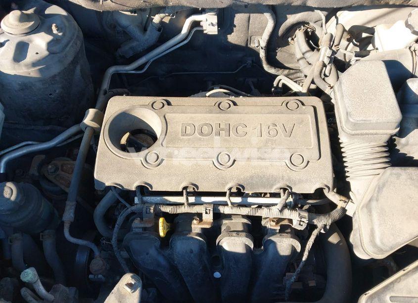 Photo 10 of 2011 Kia Sorento LX (VIN 5XYKT3A15BG081955)