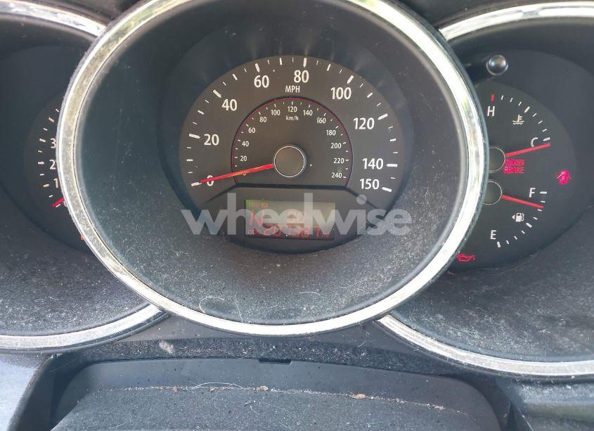 Photo 7 of 2011 Kia Sorento LX (VIN 5XYKT3A15BG081955)