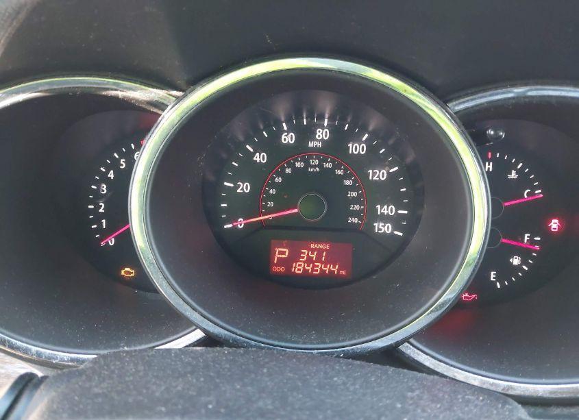 Photo 7 of 2011 Kia Sorento LX (VIN 5XYKT3A15BG126974)