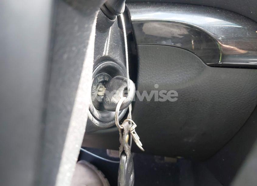 Photo 11 of 2013 Kia Sorento LX (VIN 5XYKT3A15DG342830)