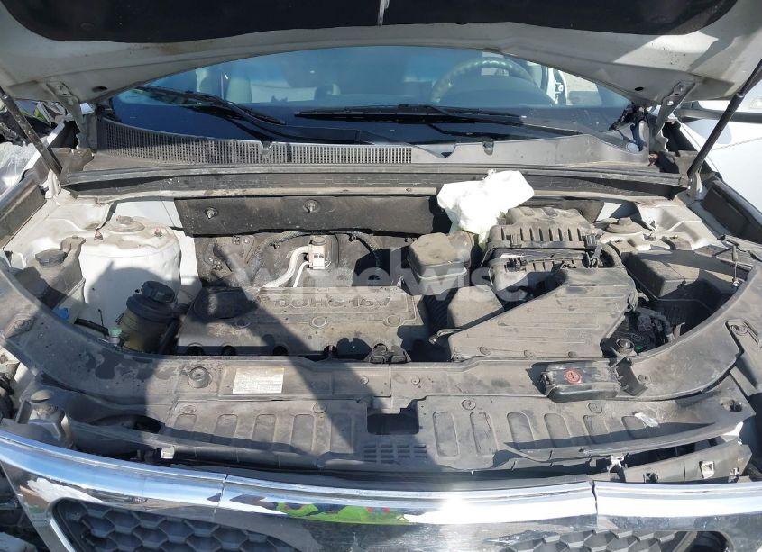 Photo 10 of 2013 Kia Sorento LX (VIN 5XYKT3A15DG363385)