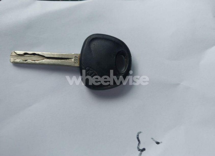 Photo 11 of 2011 Kia Sorento LX (VIN 5XYKT3A16BG004043)