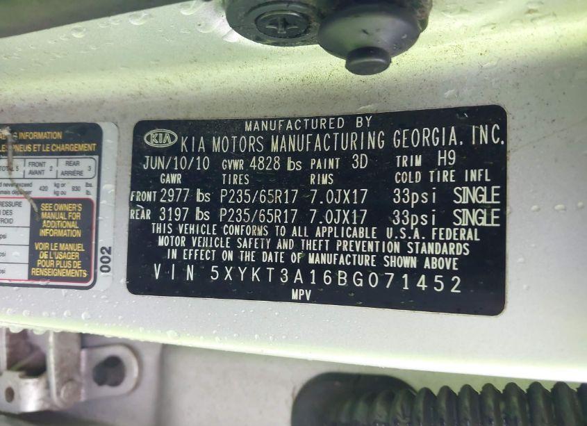 Photo 9 of 2011 Kia Sorento LX (VIN 5XYKT3A16BG071452)