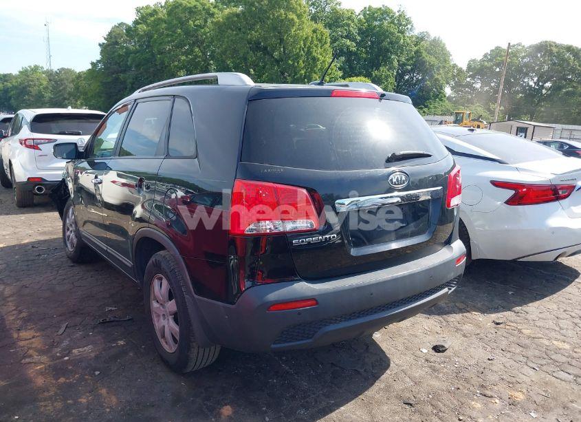 Photo 3 of 2011 Kia Sorento LX (VIN 5XYKT3A16BG161975)