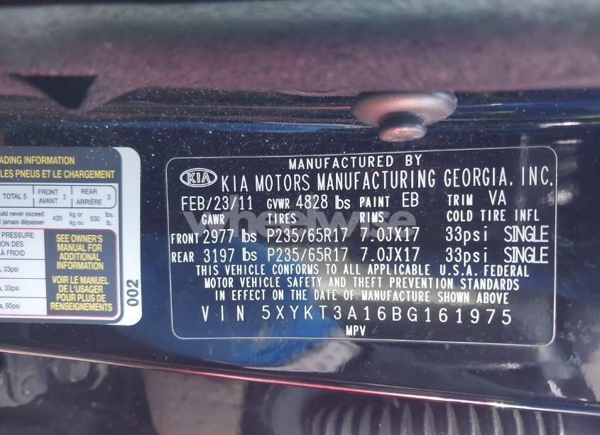 Photo 9 of 2011 Kia Sorento LX (VIN 5XYKT3A16BG161975)