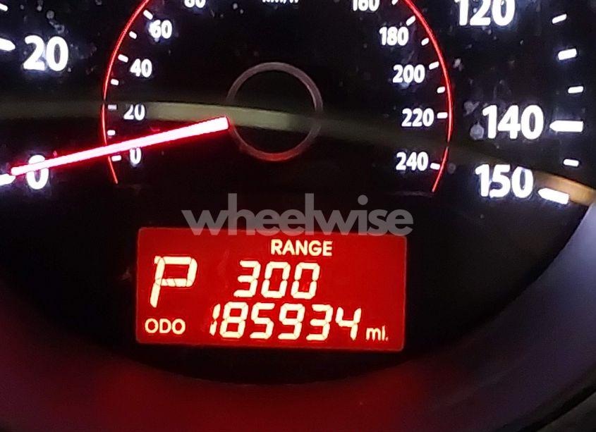 Photo 15 of 2011 Kia Sorento LX (VIN 5XYKT3A16BG183510)