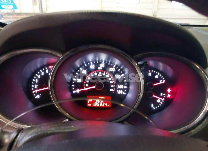 Photo 7 of 2011 Kia Sorento LX (VIN 5XYKT3A16BG183510)