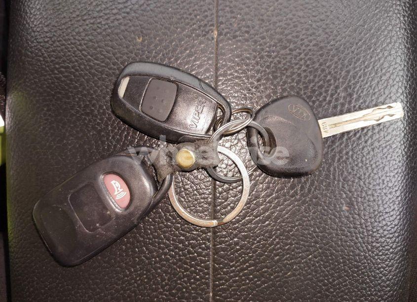 Photo 11 of 2012 Kia Sorento LX (VIN 5XYKT3A16CG267750)