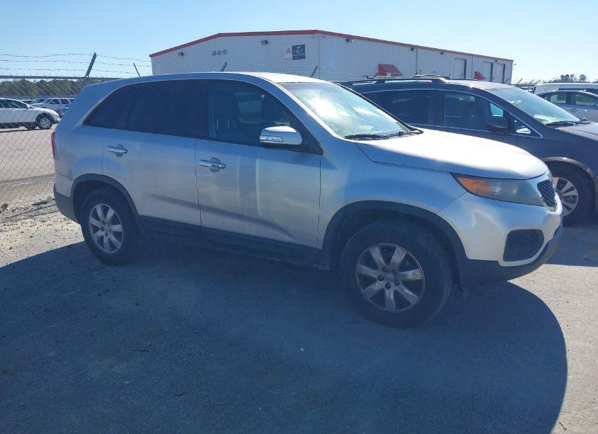Photo 15 of 2012 Kia Sorento LX (VIN 5XYKT3A16CG293541)