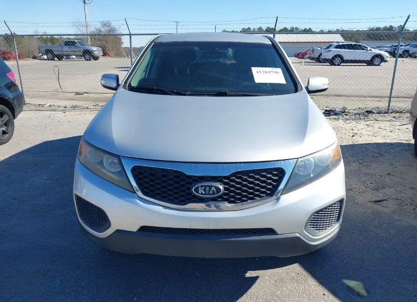 Photo 6 of 2012 Kia Sorento LX (VIN 5XYKT3A16CG293541)