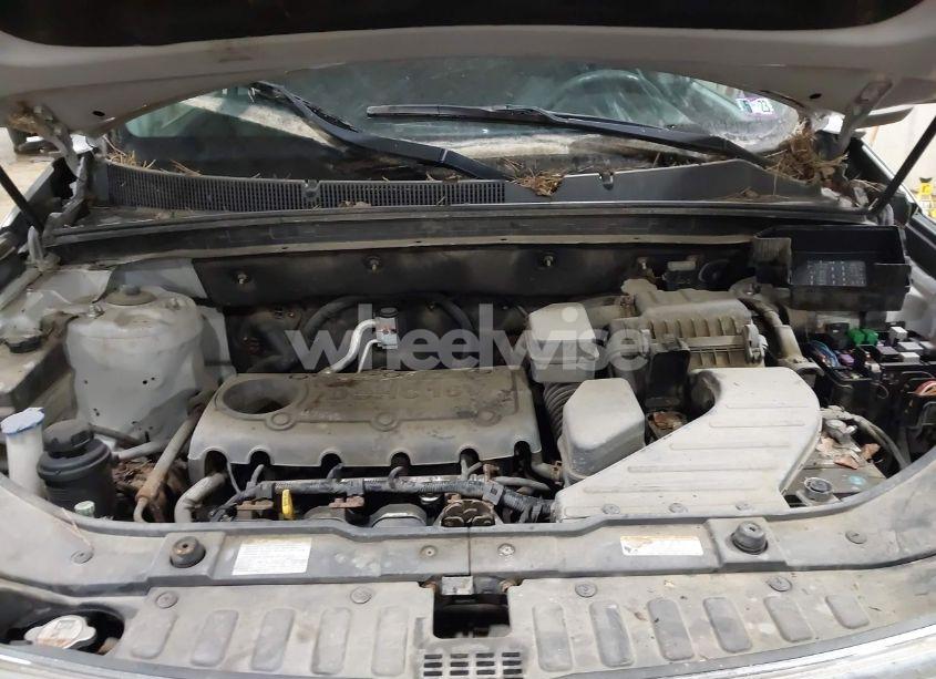 Photo 10 of 2013 Kia Sorento LX (VIN 5XYKT3A16DG344327)