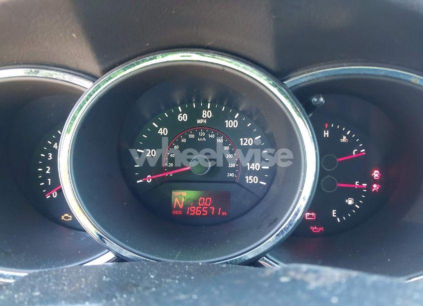 Photo 7 of 2011 Kia Sorento LX (VIN 5XYKT3A17BG012880)