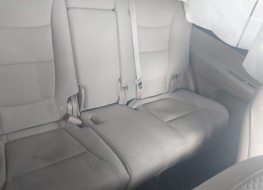 Photo 8 of 2011 Kia Sorento LX (VIN 5XYKT3A17BG065353)