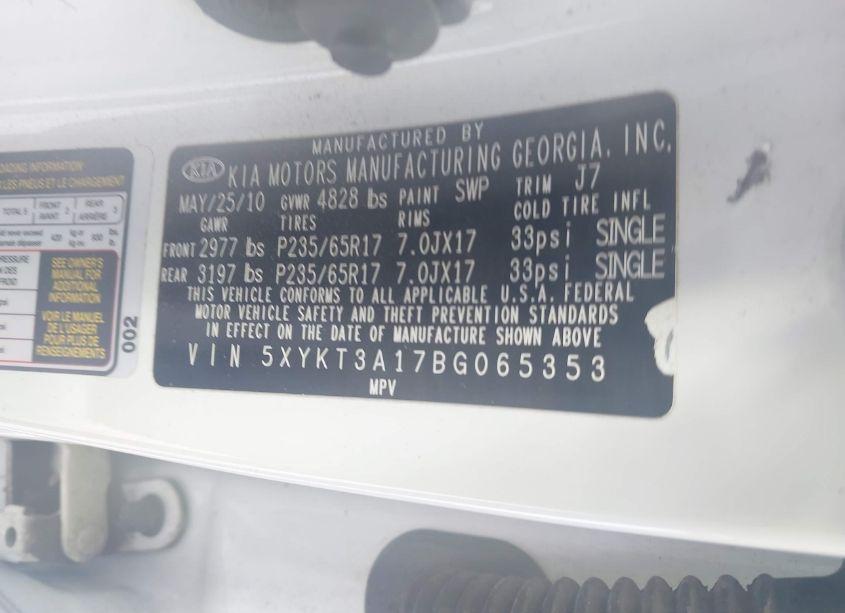 Photo 9 of 2011 Kia Sorento LX (VIN 5XYKT3A17BG065353)
