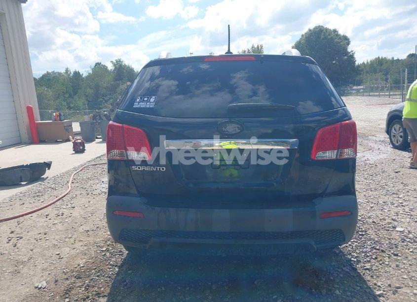 Photo 17 of 2011 Kia Sorento LX (VIN 5XYKT3A17BG095081)