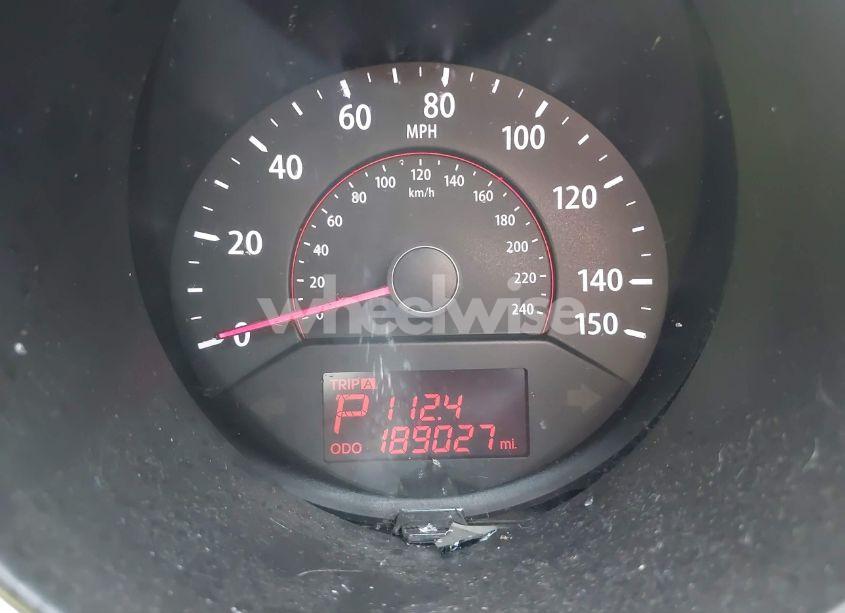 Photo 7 of 2011 Kia Sorento LX (VIN 5XYKT3A17BG095081)