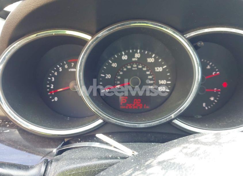 Photo 7 of 2011 Kia Sorento LX (VIN 5XYKT3A17BG163332)