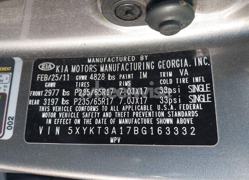Photo 9 of 2011 Kia Sorento LX (VIN 5XYKT3A17BG163332)