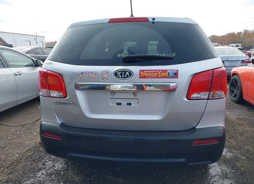 Photo 16 of 2012 Kia Sorento LX (VIN 5XYKT3A17CG191438)