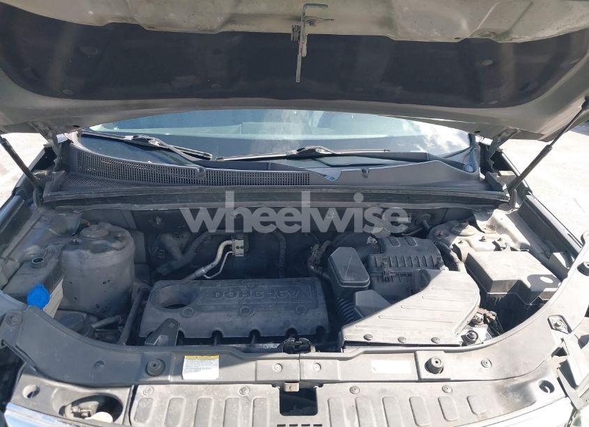 Photo 10 of 2012 Kia Sorento LX (VIN 5XYKT3A17CG259835)