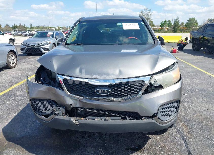 Photo 6 of 2012 Kia Sorento LX (VIN 5XYKT3A17CG259835)