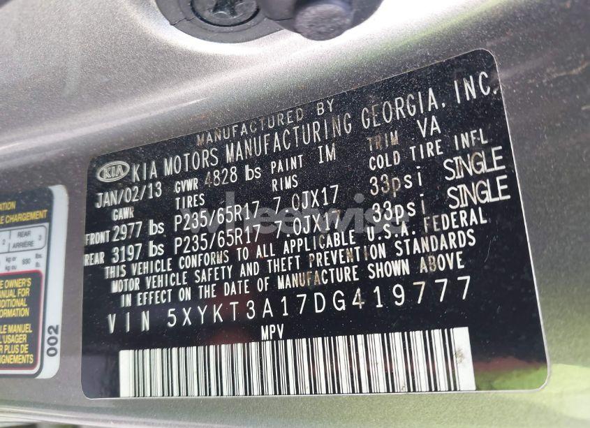 Photo 9 of 2013 Kia Sorento LX (VIN 5XYKT3A17DG419777)
