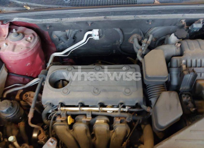 Photo 10 of 2011 Kia Sorento LX (VIN 5XYKT3A18BG045788)