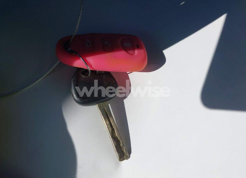 Photo 11 of 2011 Kia Sorento LX (VIN 5XYKT3A18BG063899)