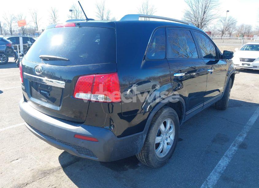 Photo 4 of 2011 Kia Sorento LX (VIN 5XYKT3A18BG063899)