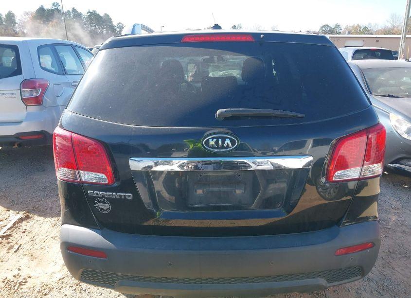 Photo 16 of 2011 Kia Sorento LX (VIN 5XYKT3A18BG069508)
