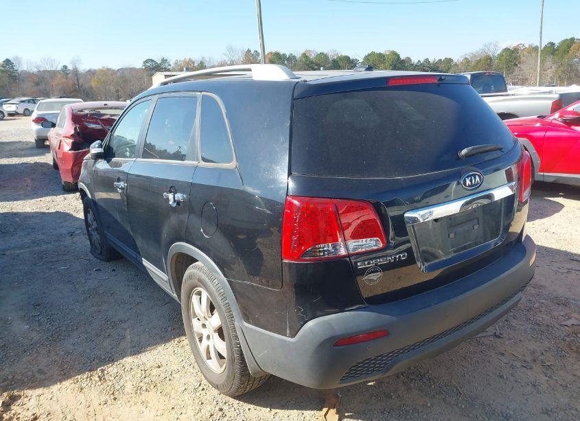 Photo 3 of 2011 Kia Sorento LX (VIN 5XYKT3A18BG069508)