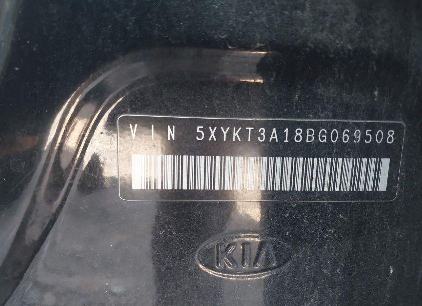 Photo 9 of 2011 Kia Sorento LX (VIN 5XYKT3A18BG069508)