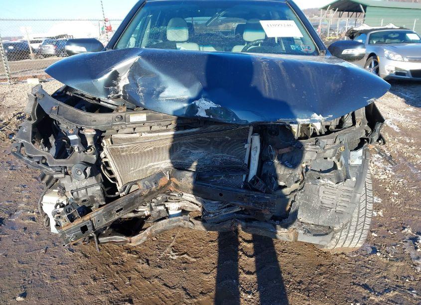 Photo 6 of 2011 Kia Sorento LX (VIN 5XYKT3A18BG079939)