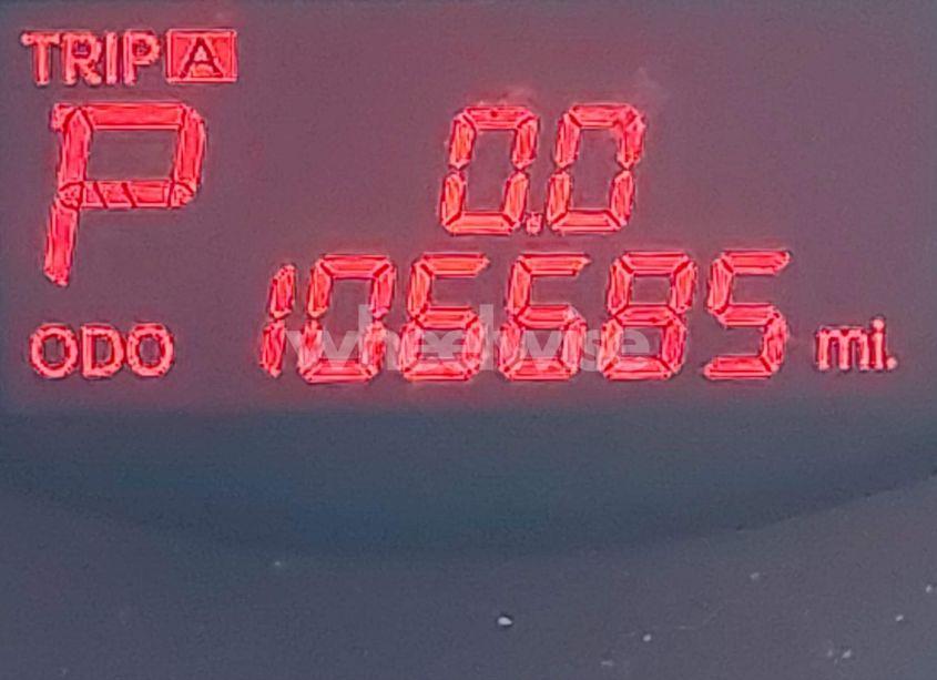 Photo 15 of 2011 Kia Sorento LX (VIN 5XYKT3A18BG087913)