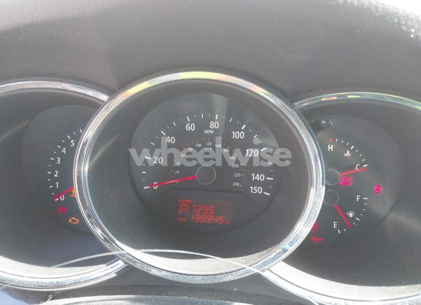 Photo 7 of 2011 Kia Sorento LX (VIN 5XYKT3A18BG098989)