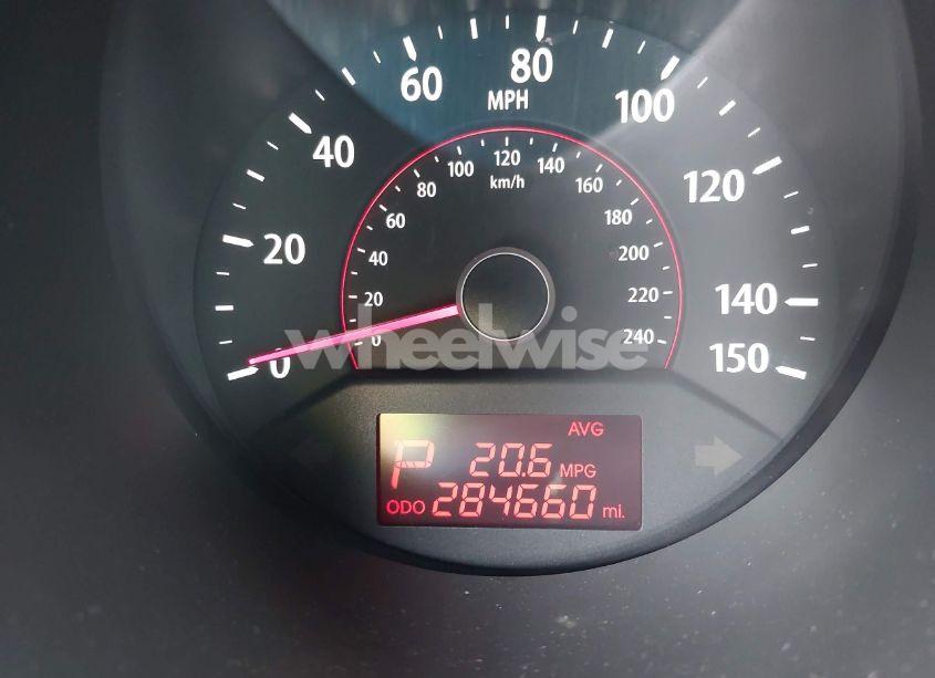 Photo 12 of 2011 Kia Sorento LX (VIN 5XYKT3A18BG125401)