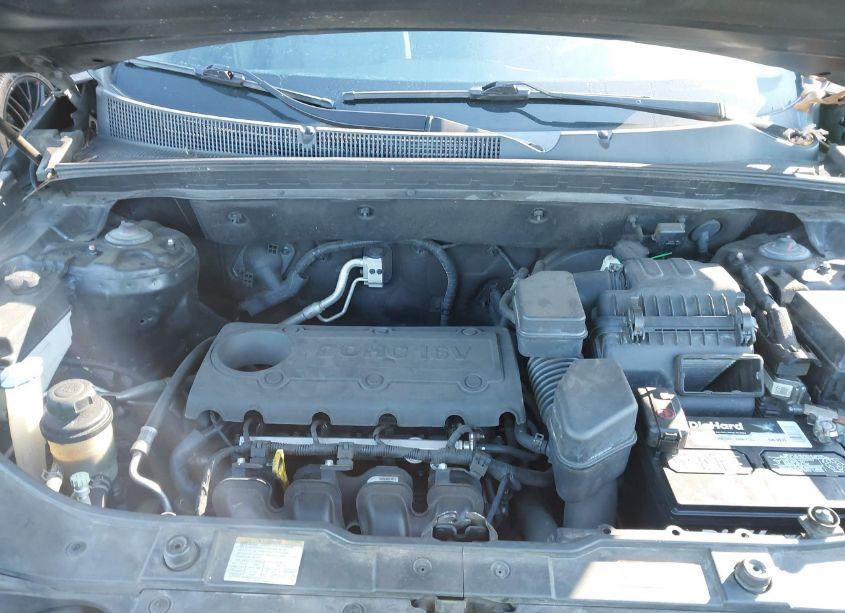 Photo 10 of 2012 Kia Sorento LX (VIN 5XYKT3A18CG189214)