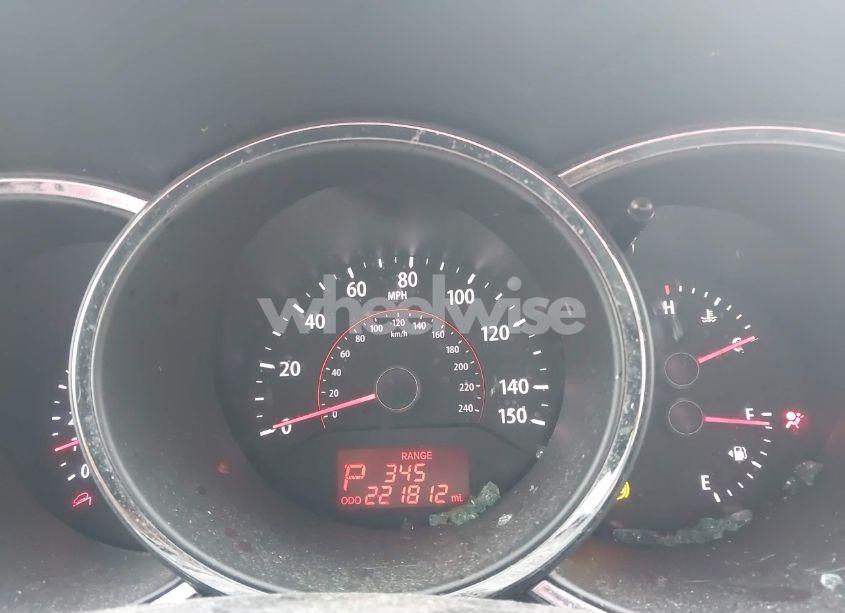 Photo 7 of 2012 Kia Sorento LX (VIN 5XYKT3A18CG194431)