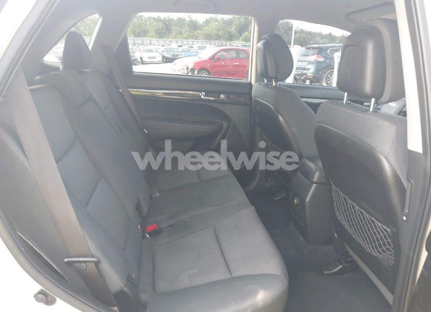 Photo 8 of 2012 Kia Sorento LX (VIN 5XYKT3A18CG202480)