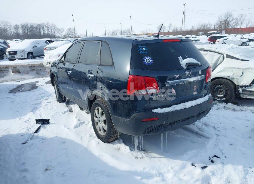 Photo 3 of 2012 Kia Sorento LX (VIN 5XYKT3A18CG273730)