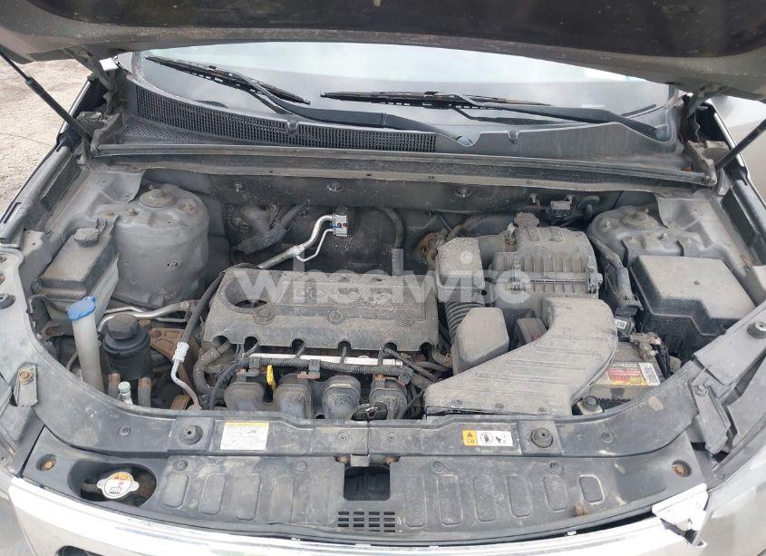 Photo 10 of 2013 Kia Sorento LX (VIN 5XYKT3A18DG418556)
