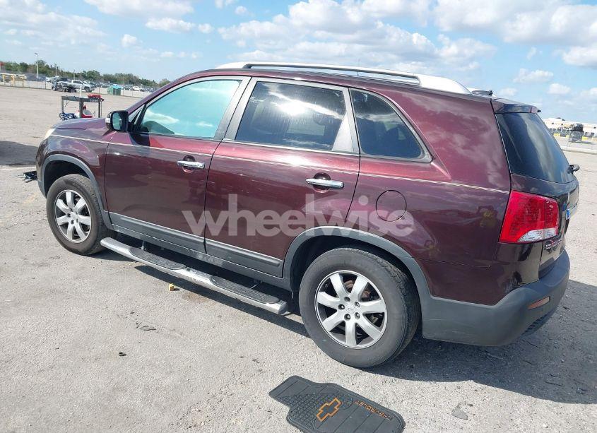Photo 3 of 2011 Kia Sorento LX (VIN 5XYKT3A19BG008751)