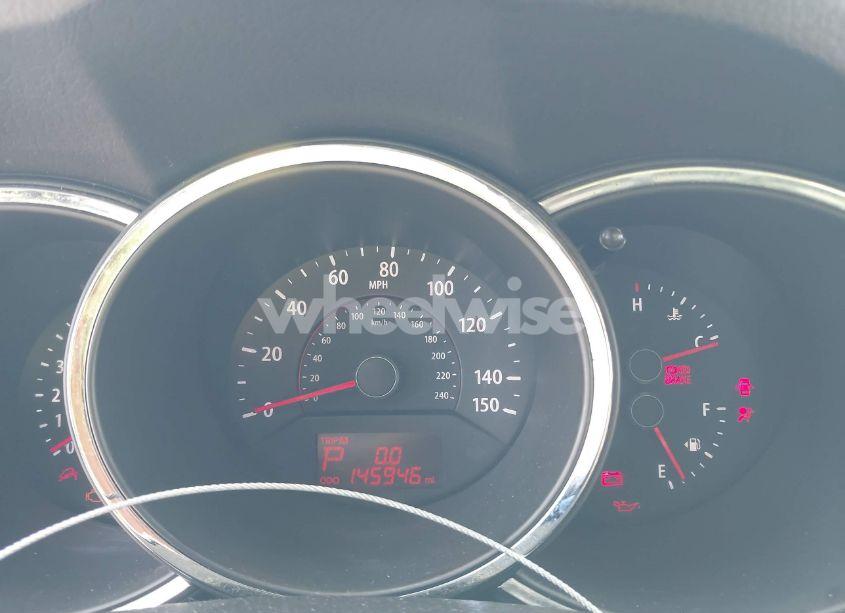 Photo 7 of 2011 Kia Sorento LX (VIN 5XYKT3A19BG008751)