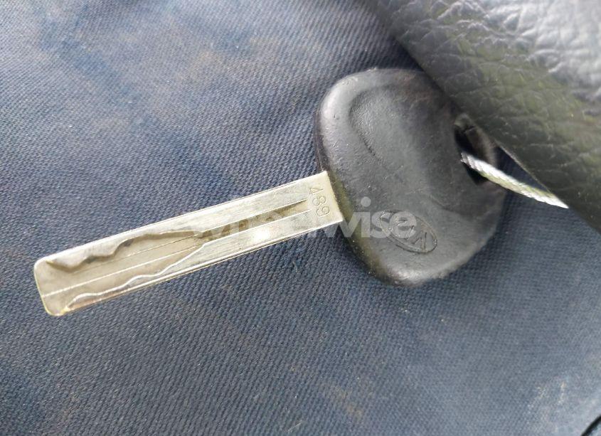 Photo 11 of 2011 Kia Sorento LX (VIN 5XYKT3A19BG018244)