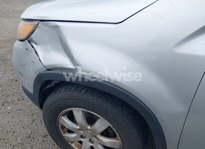 Photo 17 of 2011 Kia Sorento LX (VIN 5XYKT3A19BG018244)