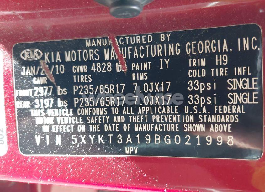 Photo 9 of 2011 Kia Sorento LX (VIN 5XYKT3A19BG021998)