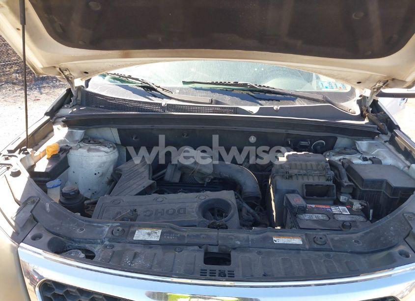 Photo 10 of 2011 Kia Sorento LX (VIN 5XYKT3A19BG033049)